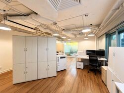 The Octagon (D1), Office #627360761